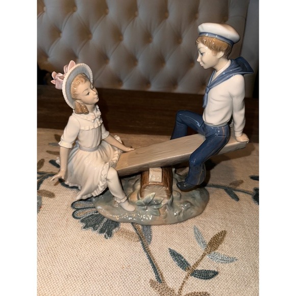 LLADRO Sailor Boy & Girl Seesaw Figurine #1255 Gloss Finish RETIRED - Picture 4 of 9